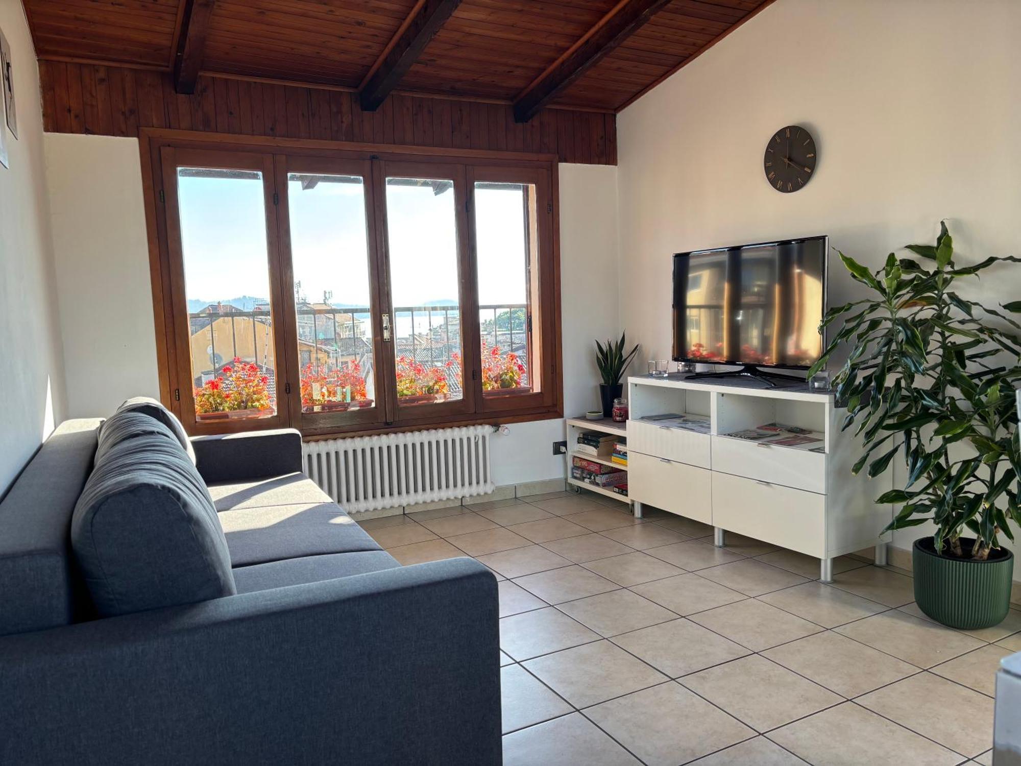 Appartement La Terrazza à Verbania Extérieur photo
